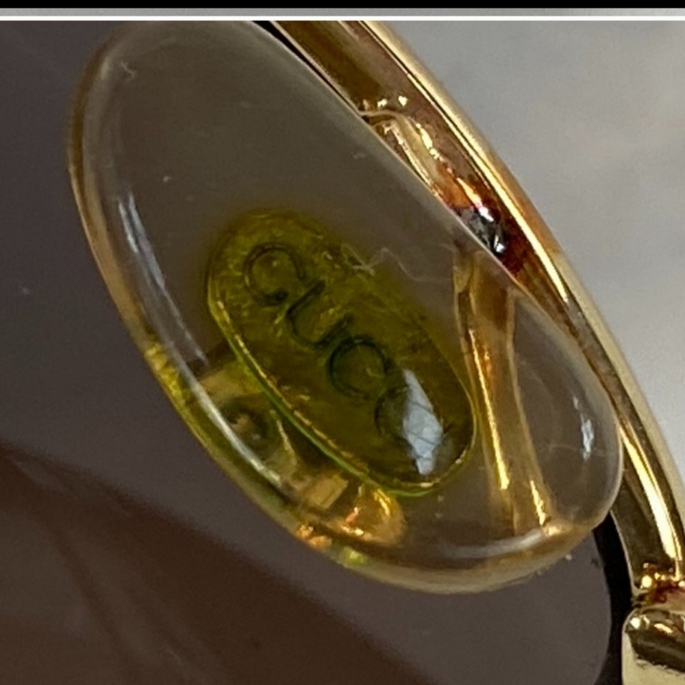 Gucci sun glasses - Picture 2 of 9